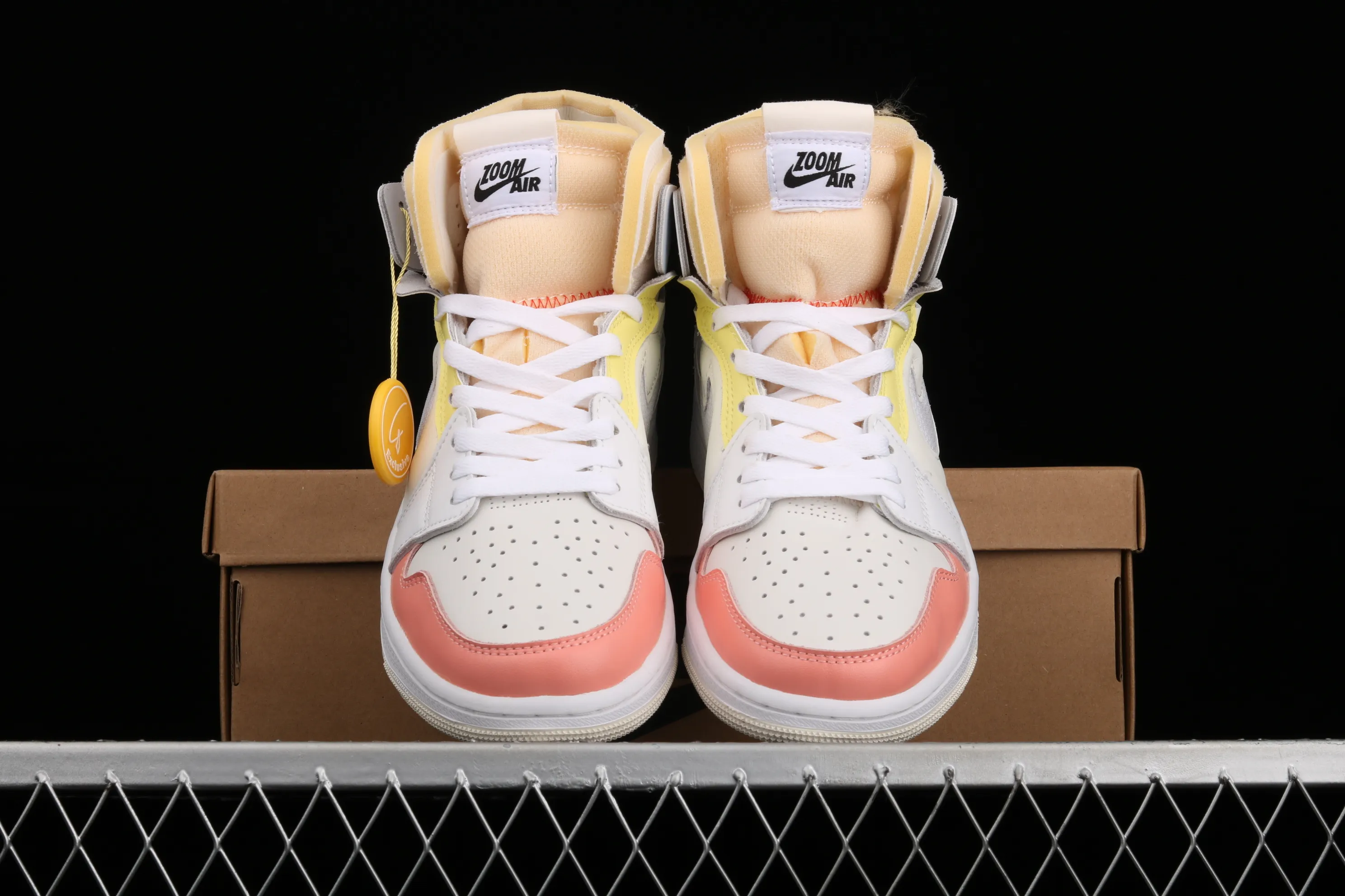 All categories Air Jordan Jordan series basketball shoes Air Jordan 1 High G version Air Jordan 1 Zoom Air CMFT AJ1 Joe 1 candy color high top basketball shoes DJ6910-100